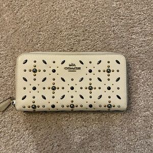 Used Coach wallet